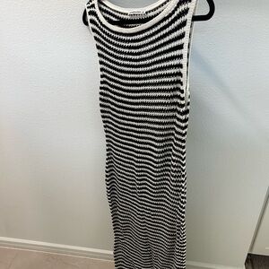 Abercrombie & Fitch Black and White Sheath Swim Coverup